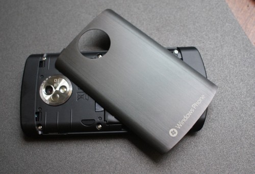 Nice back cover - made of real metal