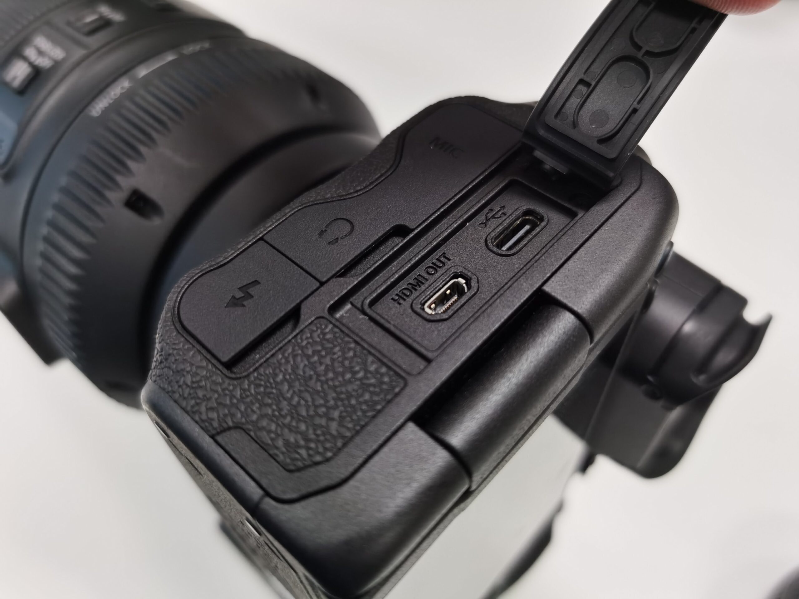 Hands on Canon EOS R5 Techgoondu