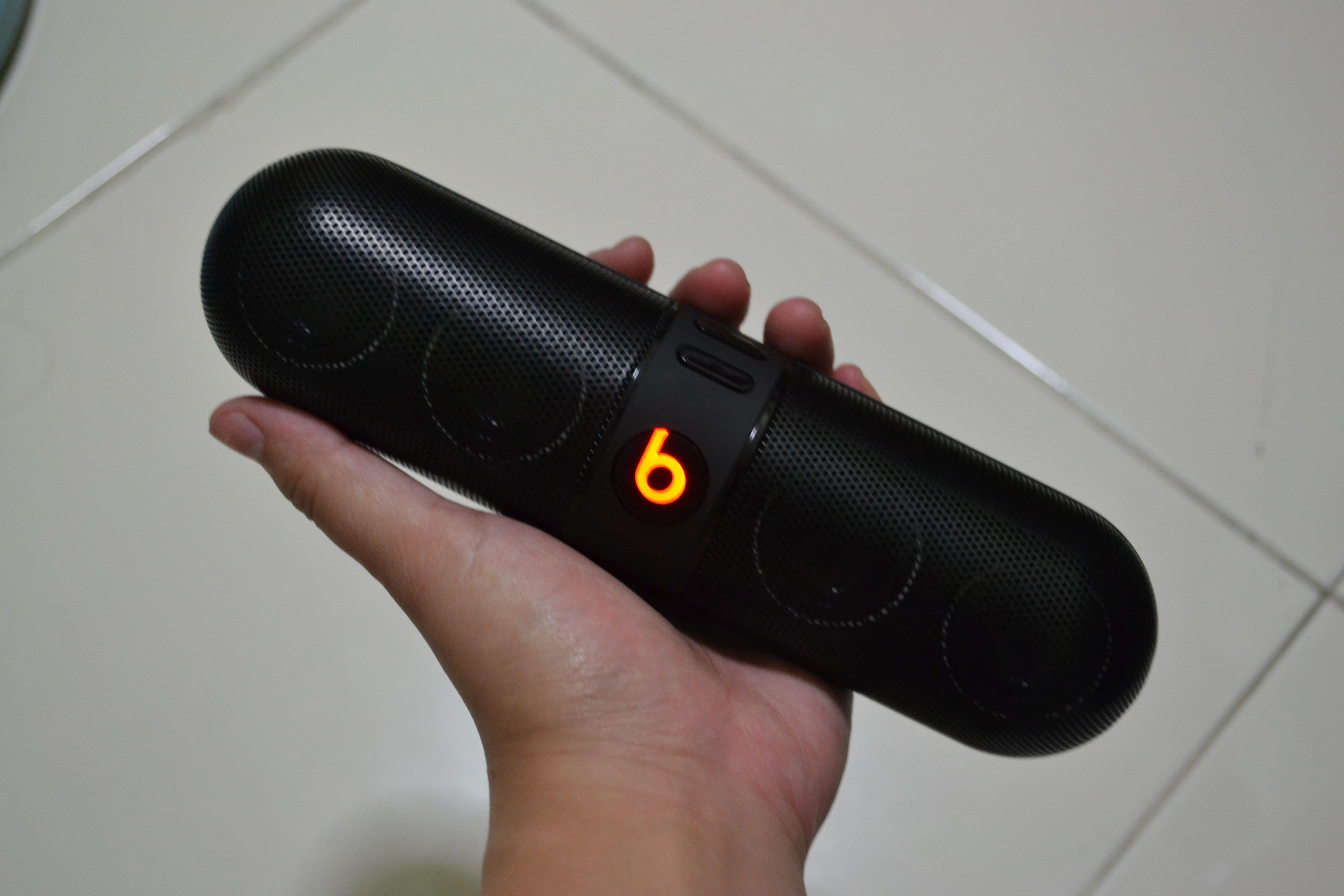 boks Betinget maskine Geek Girl review: Beats by Dr. Dre Pill - Techgoondu