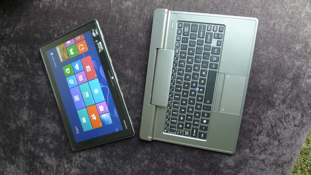 Hands on Toshiba Portege Z10t Techgoondu Techgoondu