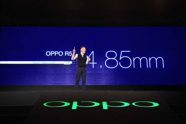 Bakarrik Azeri, Product Manager, introduces R5, slimmest smart phone, at OPPO launch event in Singapore yesterday. Source: Oppo