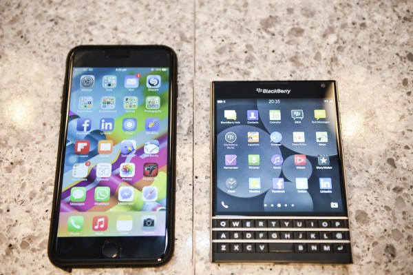 Size comparison between an iPhone 6 Plus and the new BlckBerry Passport