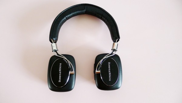 B&W_P5_Wireless_05