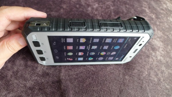Panasonic_Toughpad_13