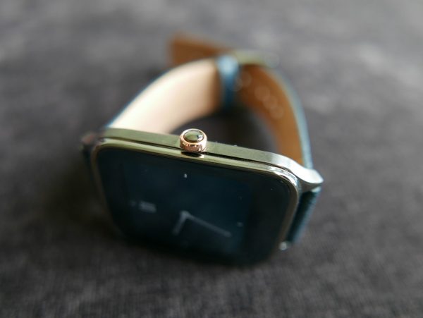 Asus ZenWatch 2 10