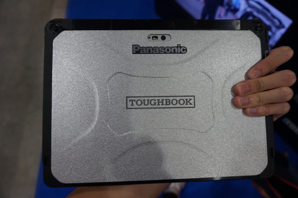 Toughbook CF-20 held