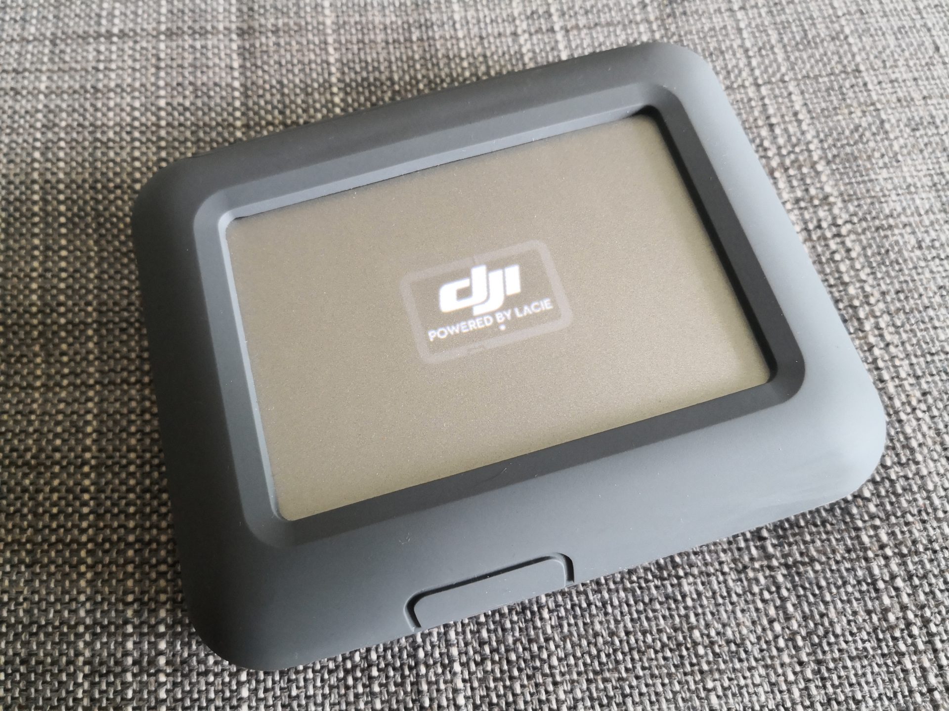 hensynsfuld Mellem mesterværk Goondu review: Lacie DJI Copilot external hard disk - Techgoondu