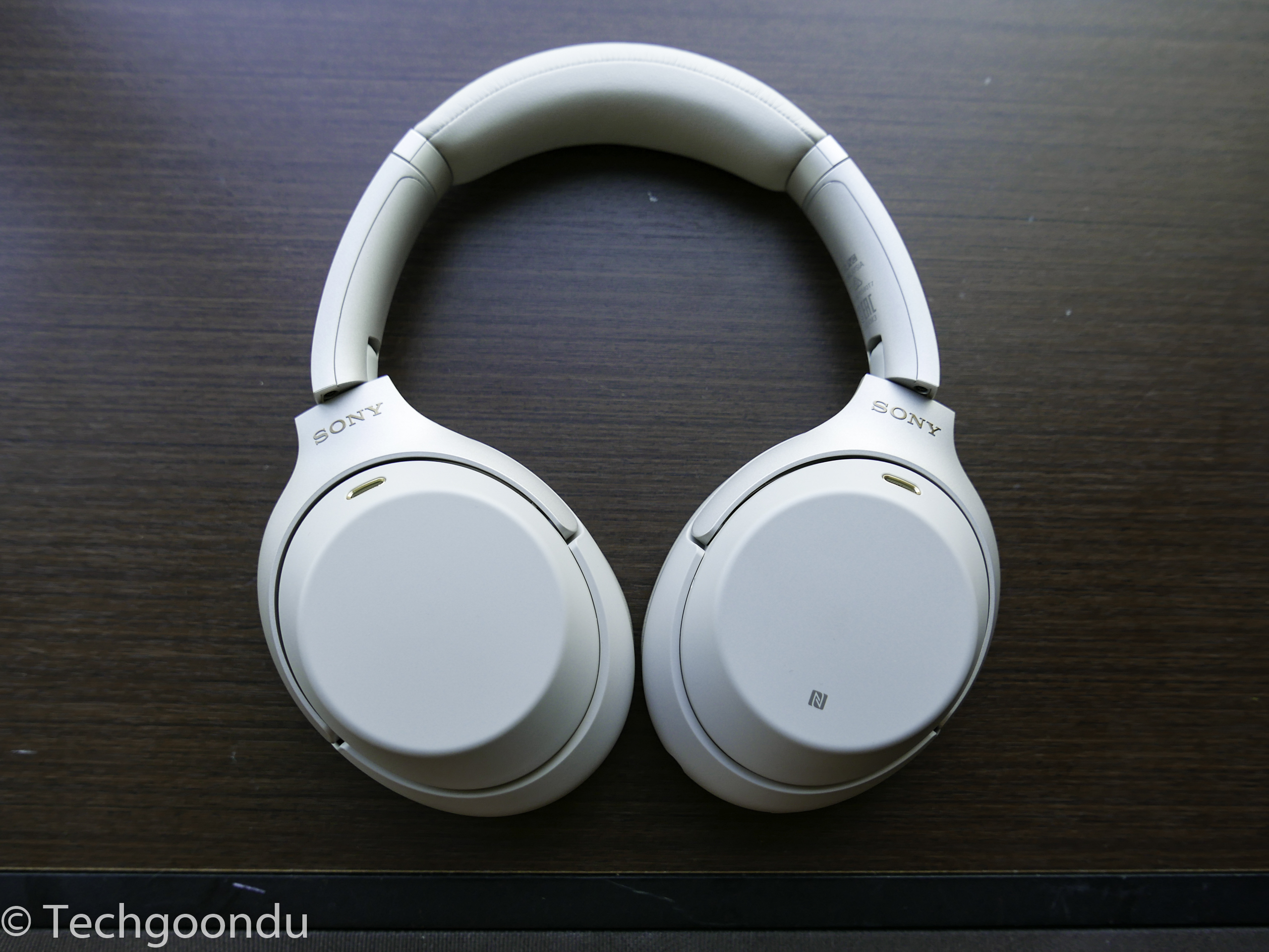 Наушники sony wh 1000xm3. Sony WH-1000xm3.