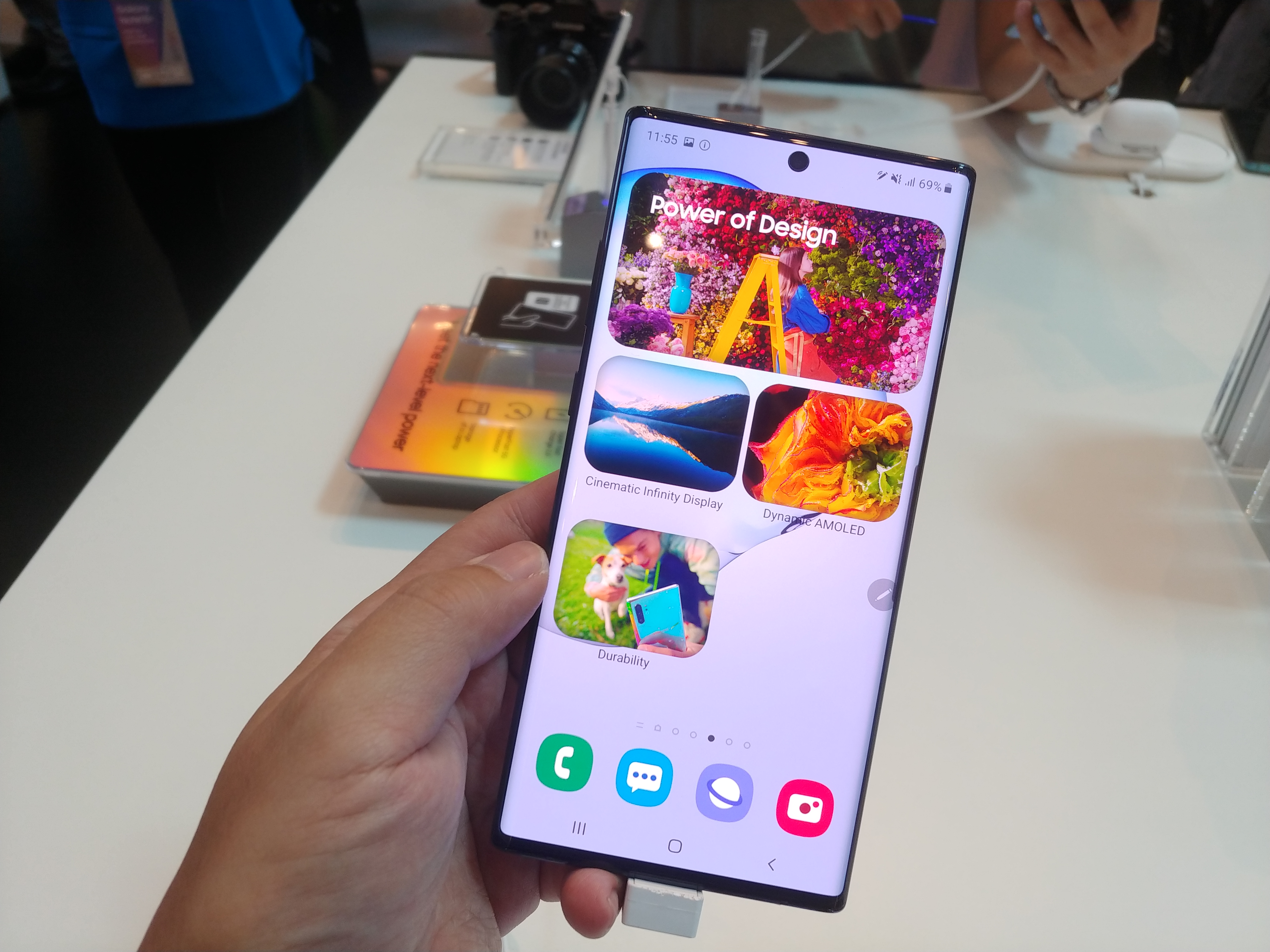 Hands On With the Samsung Galaxy Note 10 and Note 10+