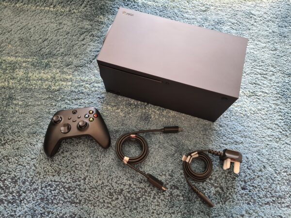 Xbox One X Unboxing 