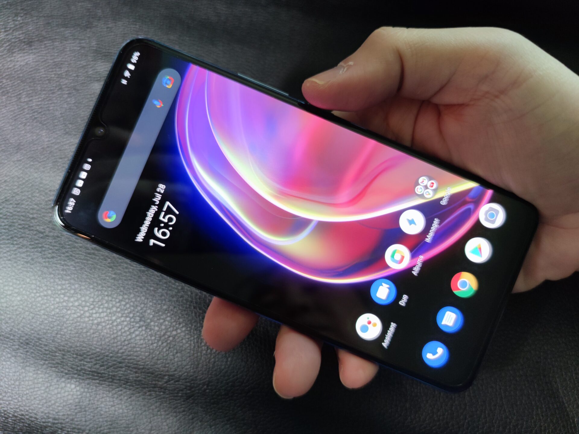 Review - Vivo V21