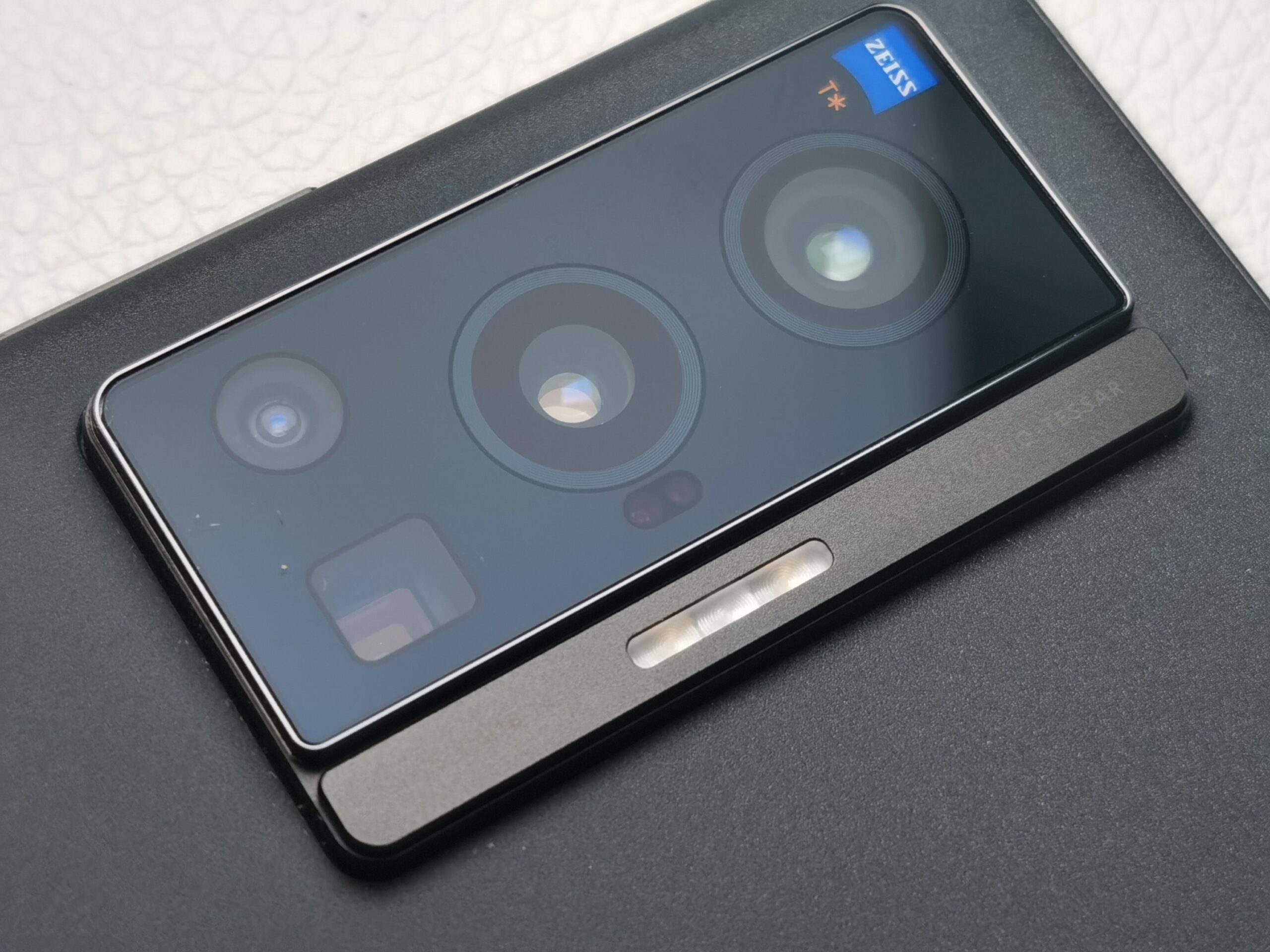 vivo x70 pro ultra