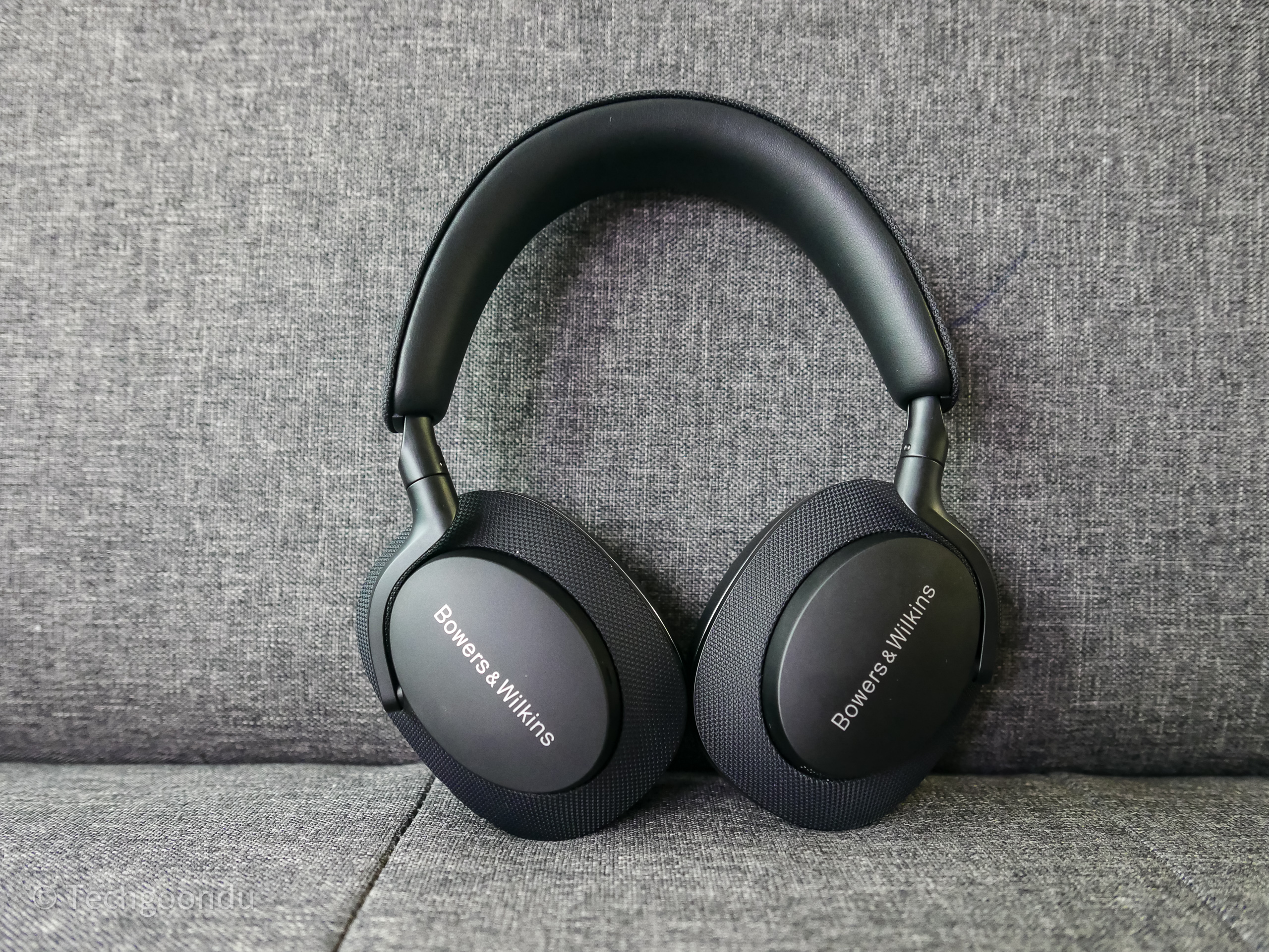 Bowers & Wilkins Px7 S2 Headphones: A New King Is Crowned