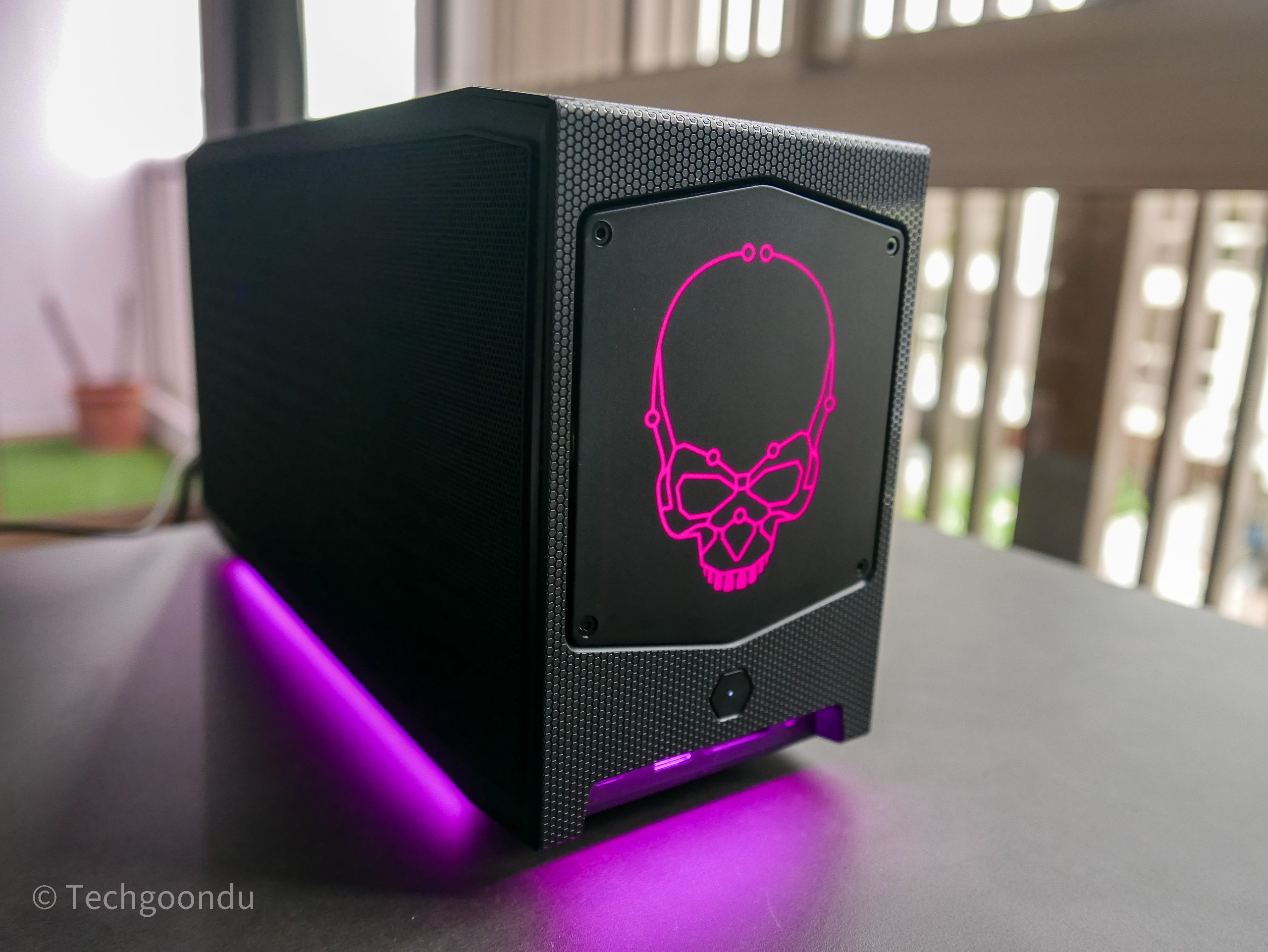 Small Yet Powerful Gaming PCs Become Easier With Kits Like Intel NUC 12 