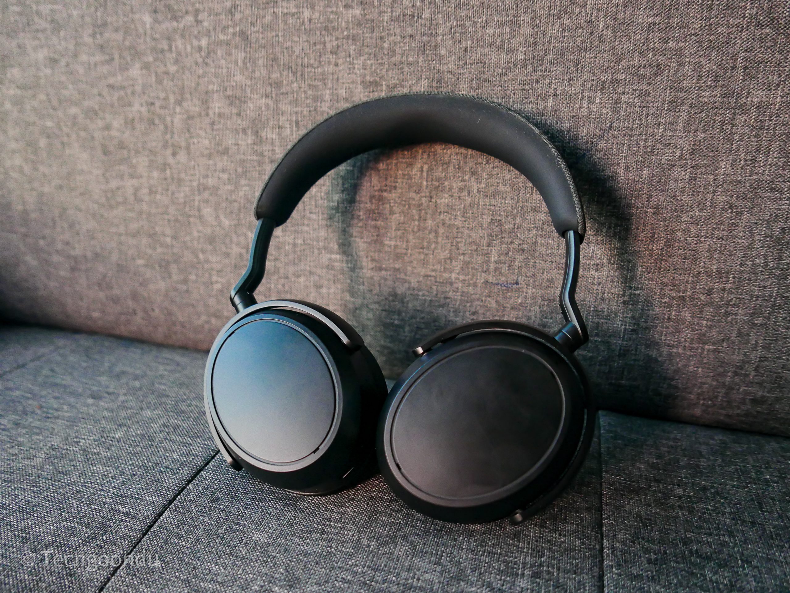 Sennheiser Momentum 4 Wireless Headphone Review