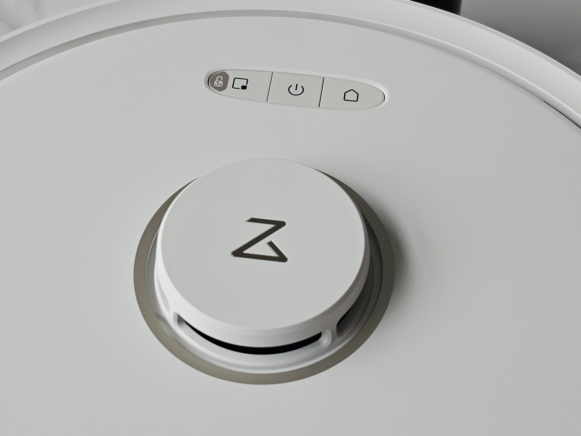 Roborock Q8 Max review: Reliable, mid-priced robot vacuum gets