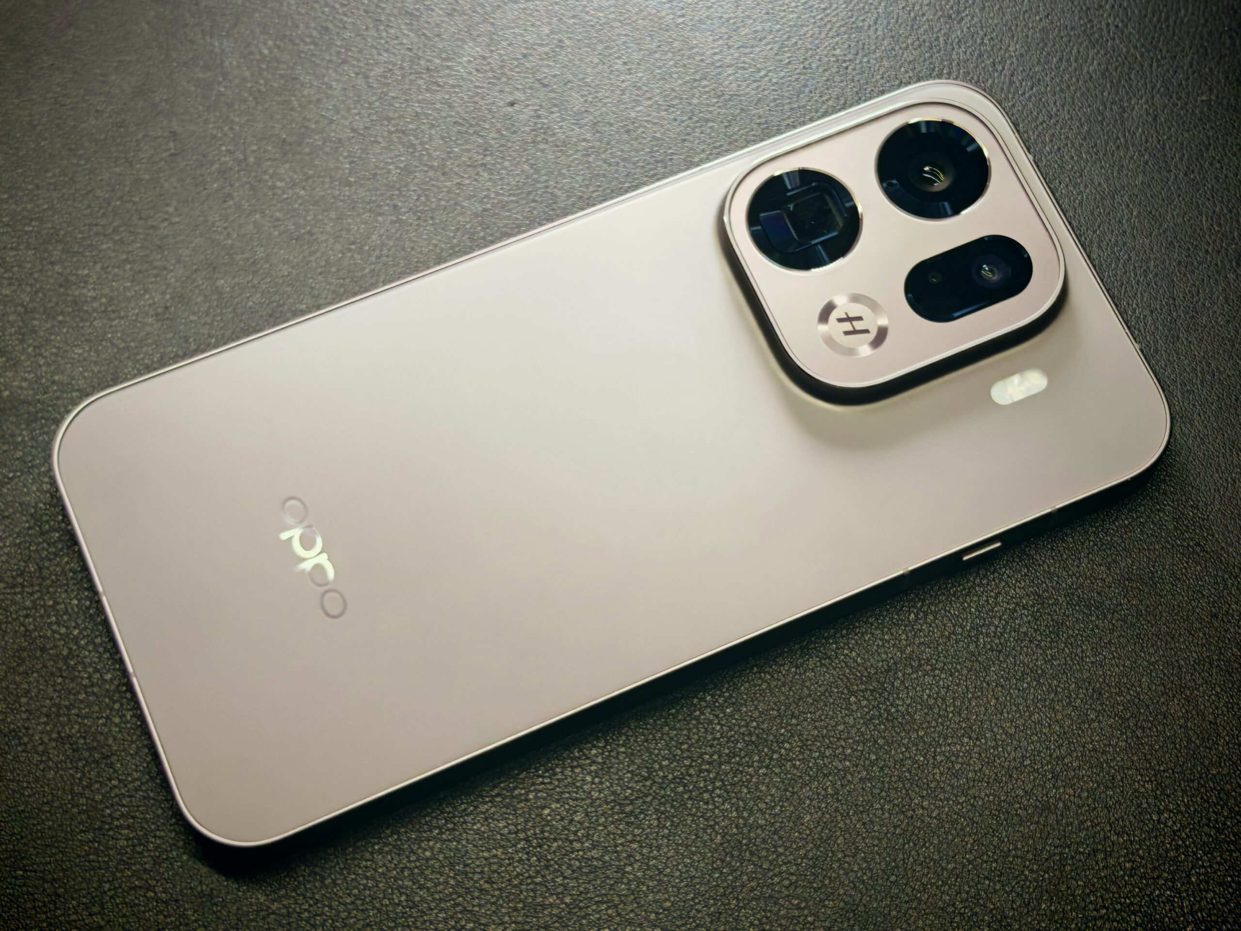 techgoondu.com - Wilson Wong - Oppo Find X9 Pro review: Solid design, exceptional camera set it apart - Techgoondu