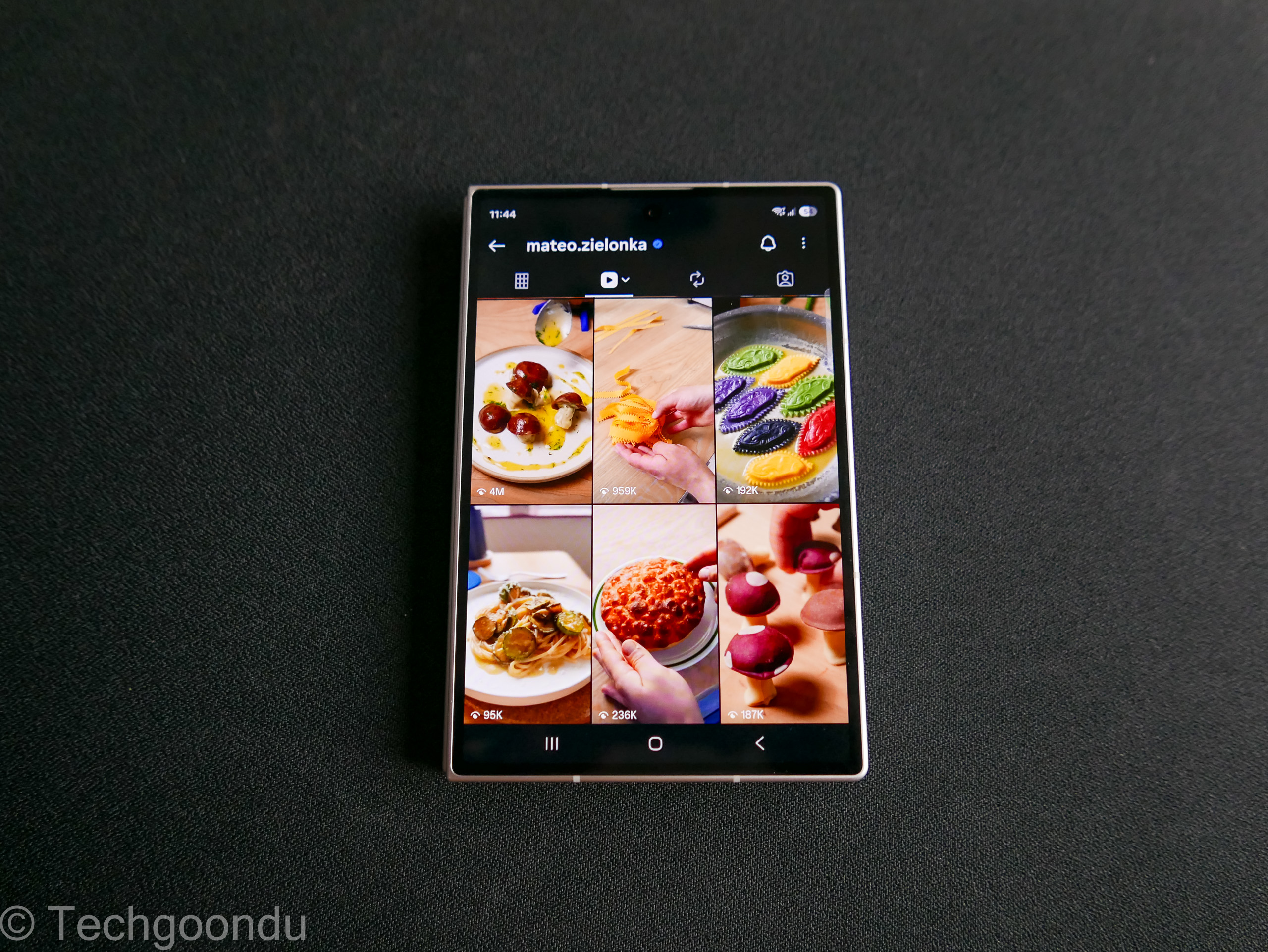 Samsung Galaxy Z Fold 8 review: New shape for a foldable works wonders - Techgoondu
